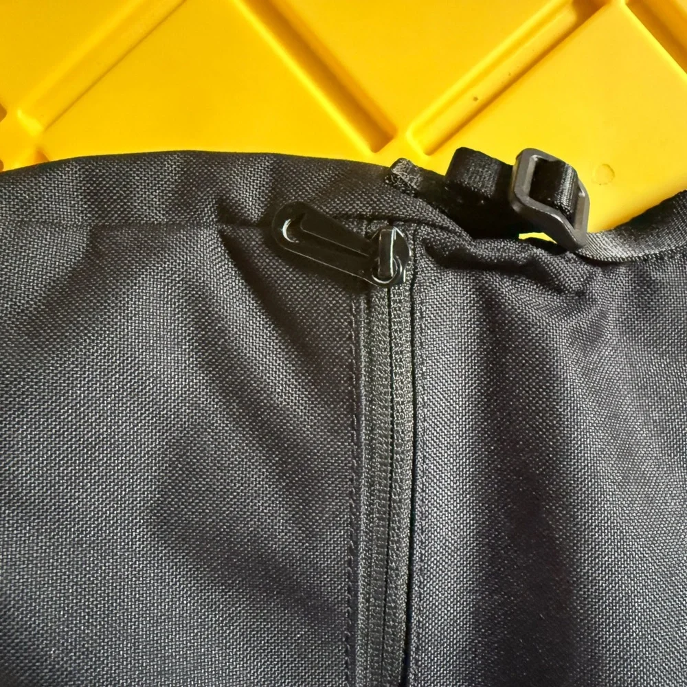 Nike Messenger Bag - Picture 5 of 7